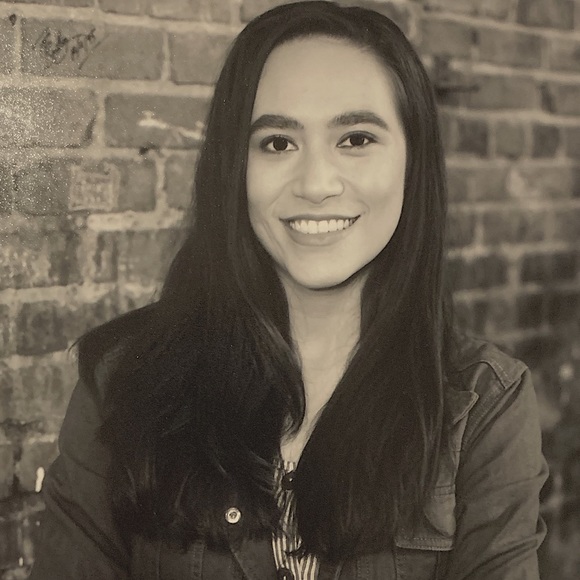 Meet your Posher, Kenz - Picture 1 of 1